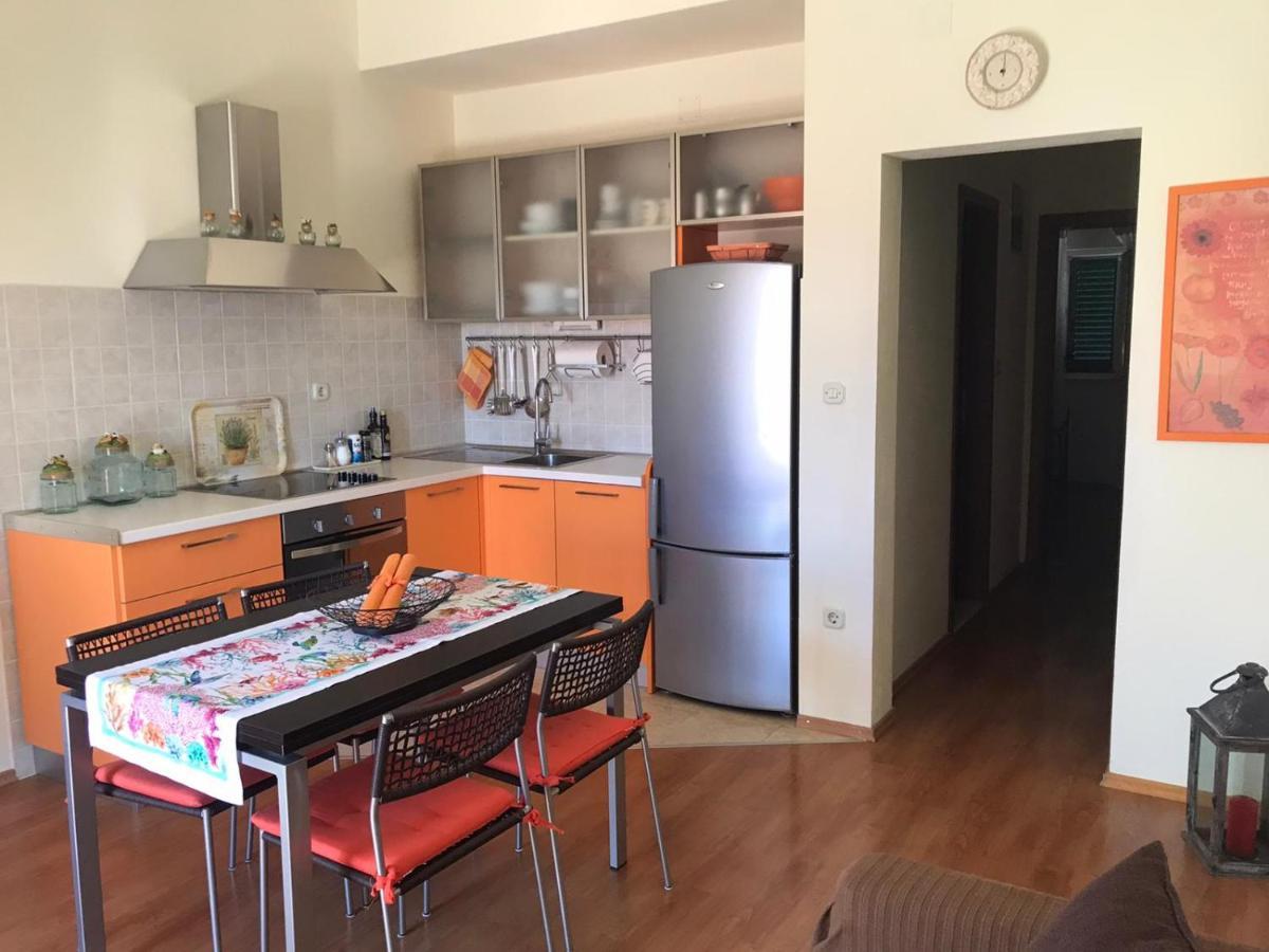 Apartmani Katarina Бол Экстерьер фото