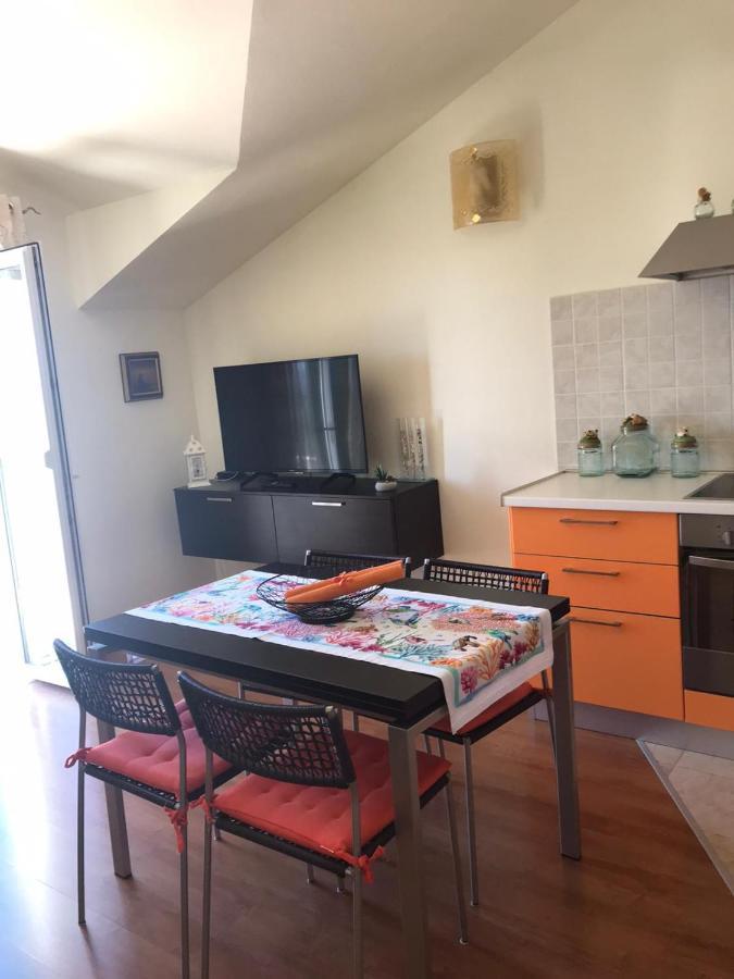 Apartmani Katarina Бол Экстерьер фото