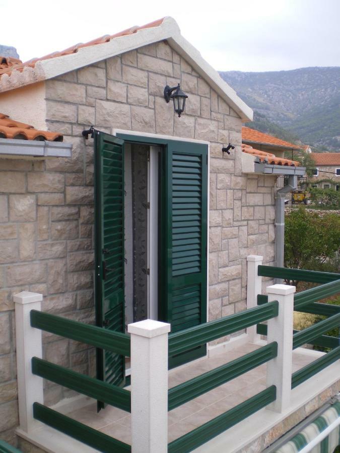 Apartmani Katarina Бол Экстерьер фото